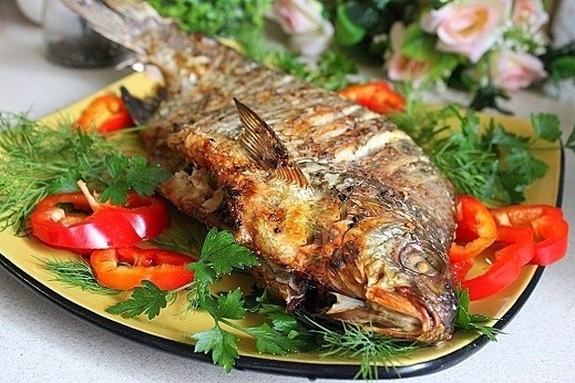 Лещ фаршированный кускусом