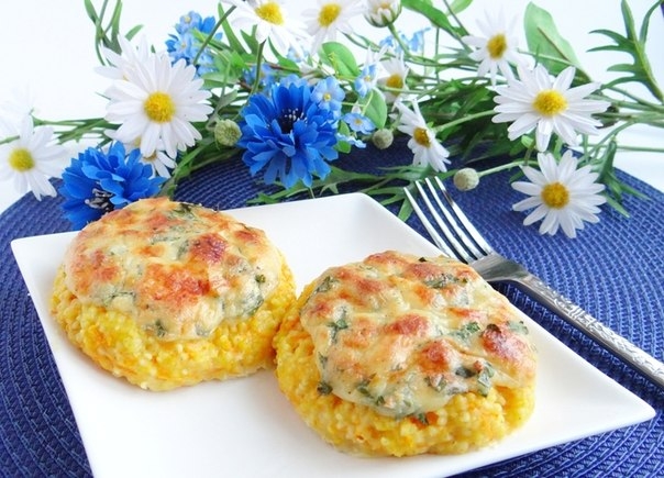 Пшенные биточки с сыром и морковью