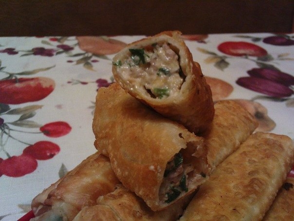 Сигары с мясом, сыром и сметаной