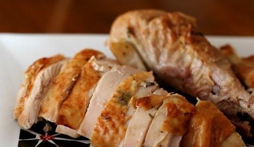 Запеченная индейка с травами