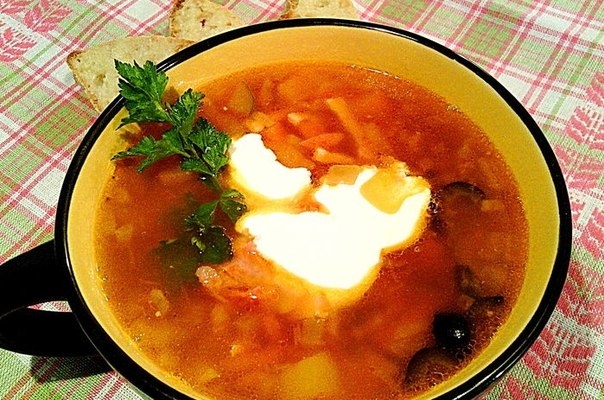 Солянка с печеным перцем