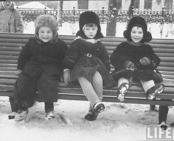 ...Мне жаль детей, что не купаются в песке... , ...Мне жаль детей, что не купаются в песке... ,