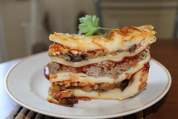ЛАЗАНЬЯ с говяжьим фаршем, баклажанами и грибами