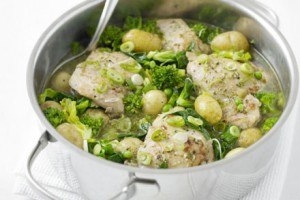 Весеннее жаркое из курицы и молодого картофеляИнгредиенты
