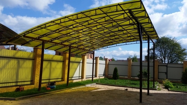 Навес из поликарбоната.