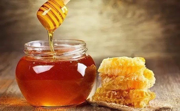 КАКОЙ МЕД И ПРИ КАКИХ ЗАБОЛЕВАНИЯХ ПОМОГАЕТ? КАКОЙ МЕД И ПРИ КАКИХ ЗАБОЛЕВАНИЯХ ПОМОГАЕТ?