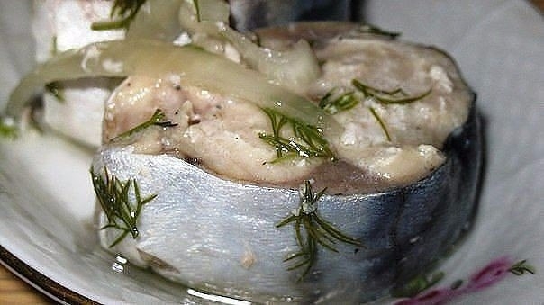 Сагудай из скумбрии. Сто раз так делала... Пальчики оближешь.