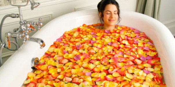 Лучшие советы, как ухаживать за акриловой ванной