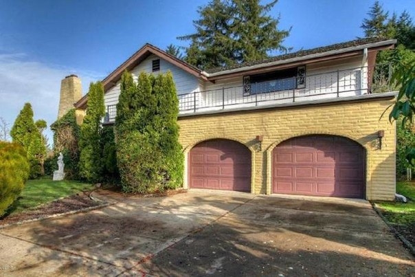 Внутри этого неприметного дома скрывается роскошный замок эпохи Возрождения