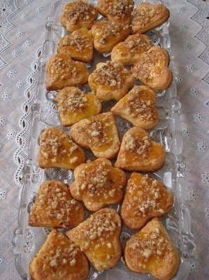 Творожное печенье с орехами