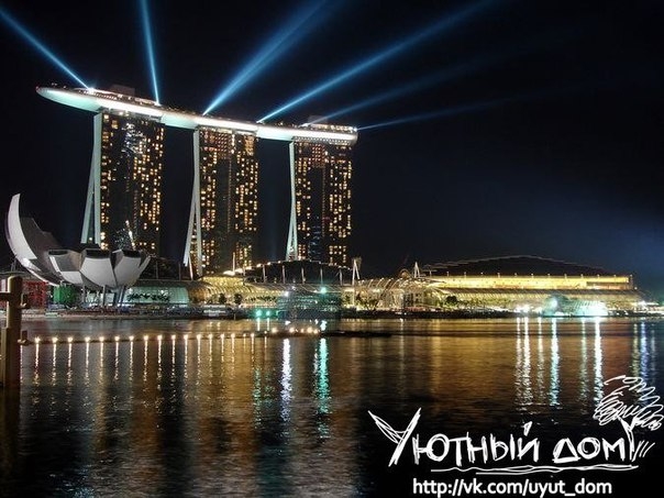 Отель Marina Bay Sands в Сингапуре. Отель Marina Bay Sands в Сингапуре.
