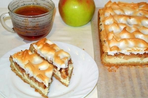 ОЧЕНЬ ВКУСНЫЙ ПЕСОЧНЫЙ ПИРОГ &laquo;ЯБЛОЧНЫЙ СПАС&raquo; С ТВОРОЖНО-ЯБЛОЧНОЙ НАЧИНКОЙ И ВЕРХУШКОЙ-БЕЗЕ.