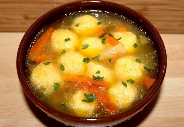 Суп с сырными клёцками. Суп с сырными клёцками.