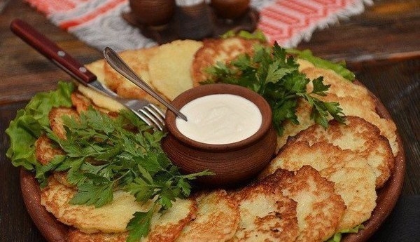 Драники: Топ-5 самых вкусных рецептов Драники: Топ-5 самых вкусных рецептов