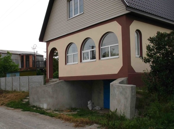 Гараж в доме. Гараж в доме.