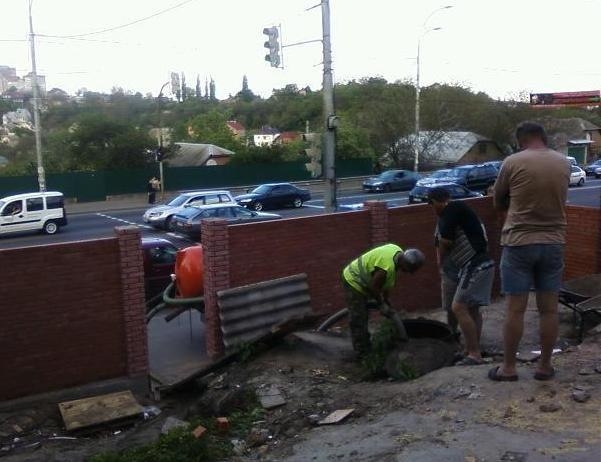 Как откачивать выгребные ямы Как откачивать выгребные ямы