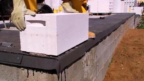 Возведение стен из газобетонных блоков