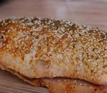 Карп, запеченный в кунжуте