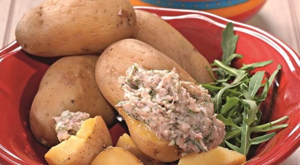 Молодой картофель с селедочным маслом