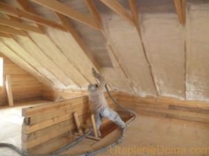 В утепление кровли нет необходимости только в одном случае &mdash; неотапливаемое чердачное помещение. Есл
