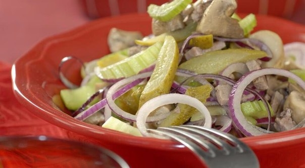 Салат с языком и грибами