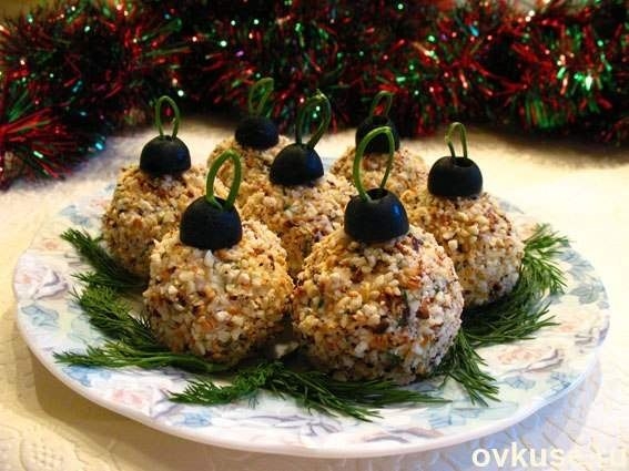 Закуска &laquo;ёлочные шары&raquo;