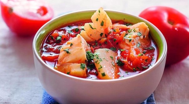 Томатная похлебка с рыбой и картофелем