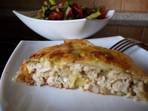 Куриная запеканка с творогом и кабачком