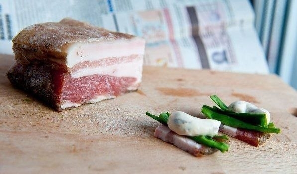 •Как солить сало с чесноком• •Как солить сало с чесноком•