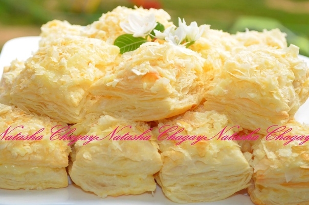 Пирожные из слоеного теста (простой и вкусный рецепт!) Пирожные из слоеного теста (простой и вкусный рецепт!)