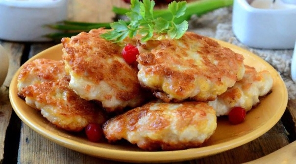 Куриные котлетки с сыром на скорую руку. Куриные котлетки с сыром на скорую руку.