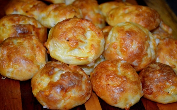 Сырные шарики в духовке