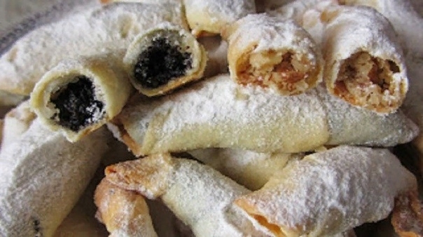 Обалденные рогалики — тончайшее, хрустящее тесто и много сладкой вкусной начинки! Обалденные рогалики — тончайшее, хрустящее тесто и много сладкой вкусной начинки!