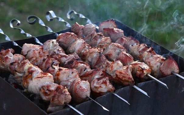 Самый вкусный шашлык из свинины. Все дело в простом маринаде Самый вкусный шашлык из свинины. Все дело в простом маринаде