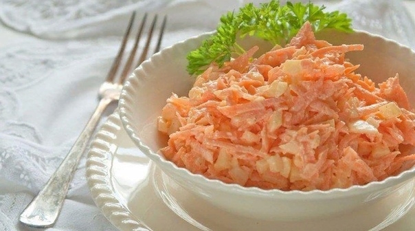 Морковный низкокалорийный салат с яйцом Морковный низкокалорийный салат с яйцом