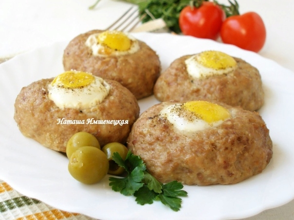 Мясные гнезда с яйцом Мясные гнезда с яйцом