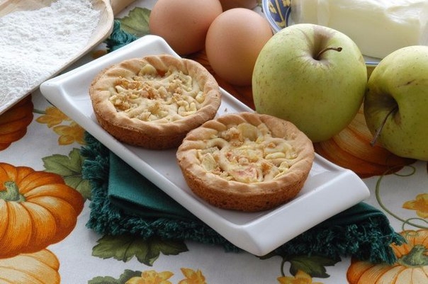 Кекс с яблоками