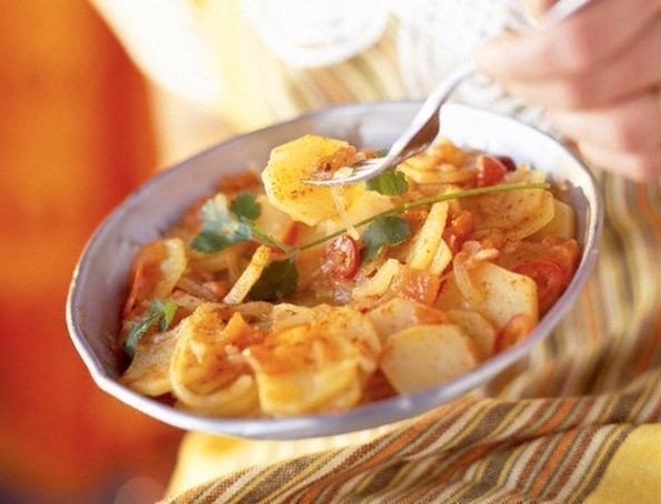 Тушеный картофель с овощами