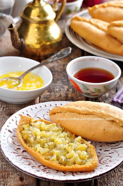 Татарская кухня: БЭРЭНГЕ ТЭКЭСЕ (пироги с картошкой)