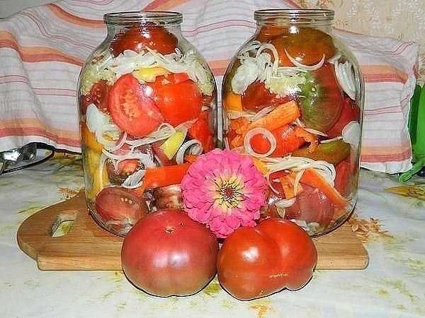 Вкуснейший салат из крупных томатов!