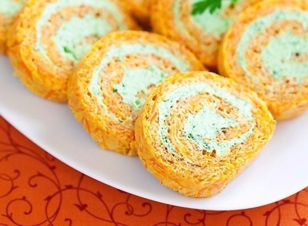 Морковный рулет