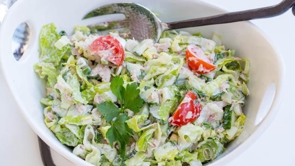 Салат с тунцом и овощами: можно даже на ночь! Салат с тунцом и овощами: можно даже на ночь!