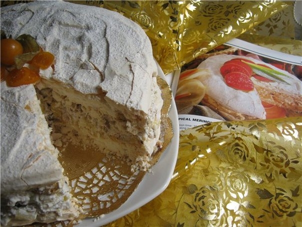 МЕРЕНГОВЫЙ ТОРТ-ДЕСЕРТ "ТРОПИЧЕСКИЙ" (TROPICAL MERINGUE) МЕРЕНГОВЫЙ ТОРТ-ДЕСЕРТ "ТРОПИЧЕСКИЙ" (TROPICAL MERINGUE)