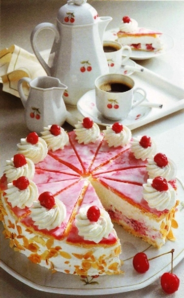 ГОЛЛАНДСКИЙ ТОРТ С ЧЕРЕШНЕЙ