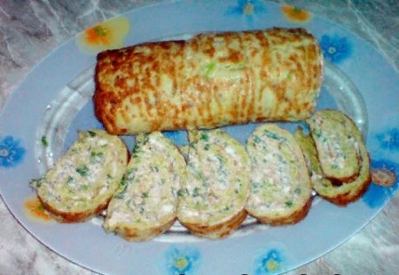 Рулет из кабачков с сыром и чесноком Рулет из кабачков с сыром и чесноком