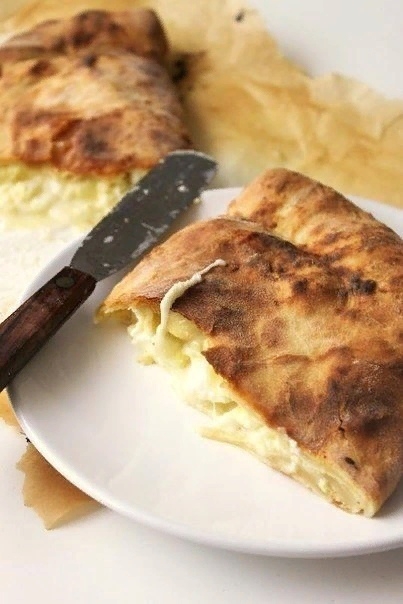 Хачапури &ndash; грузинская лепешка с сыром