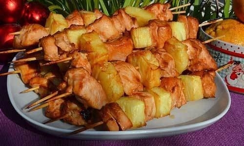 Шашлык в духовке из курицы и ананаса Шашлык в духовке из курицы и ананаса