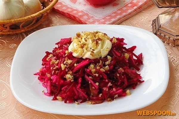 Очень вкусный салатик "Пиковая дама" Очень вкусный салатик "Пиковая дама"