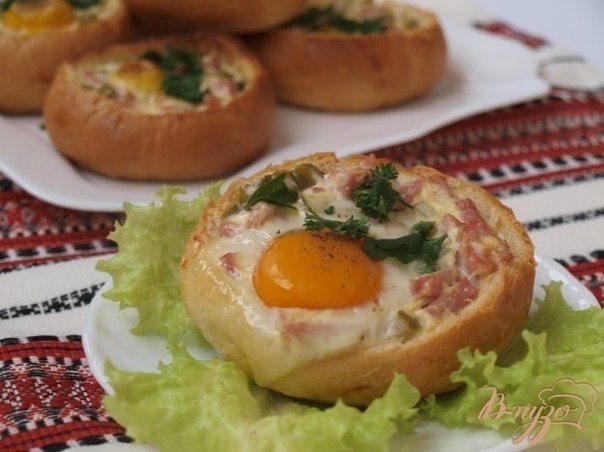Закусочные булочки - быстрый и сытный завтрак