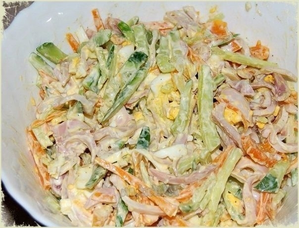 Оригинальный салат из кальмаров, огурцов и моркови на каждый день! Оригинальный салат из кальмаров, огурцов и моркови на каждый день!